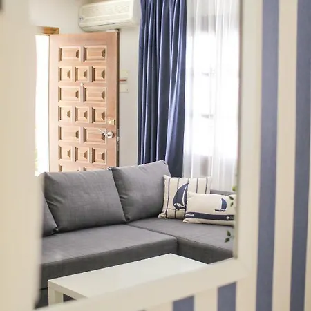 Casa Del Mar Costa 公寓 *